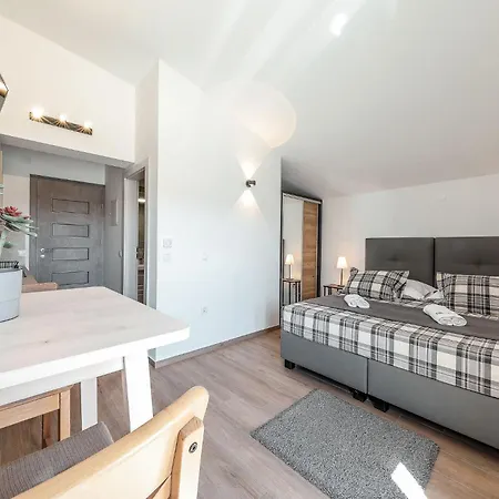 ヴィラ Jimmy スタリグラード