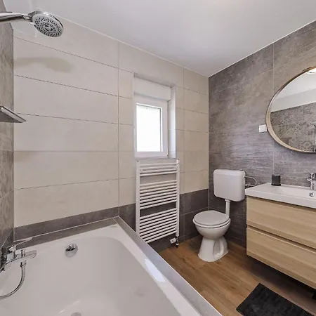 Jimmy ヴィラ スタリグラード