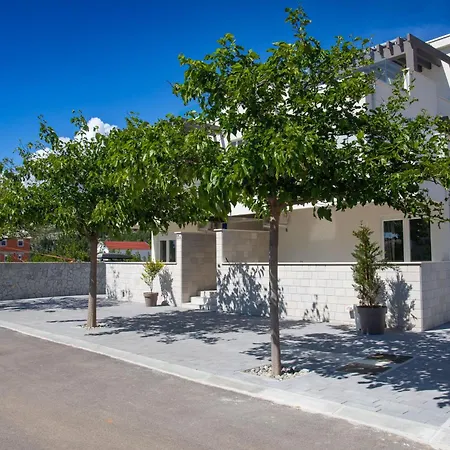 Villa Jimmy Starigrad Paklenica