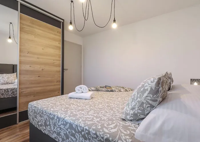 Jimmy Вилла Стариград-Пакленица