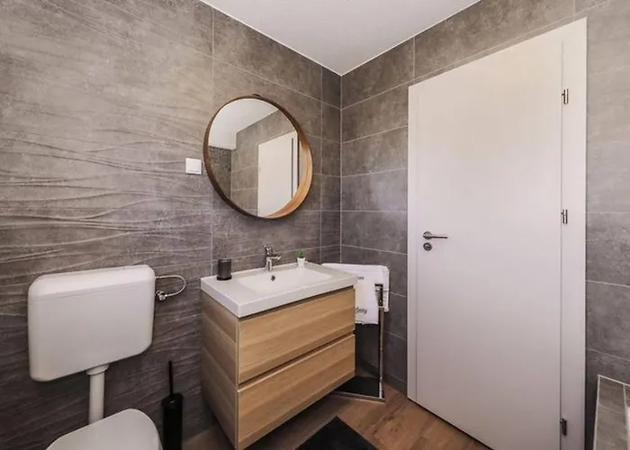 Villa Jimmy Starigrad Paklenica